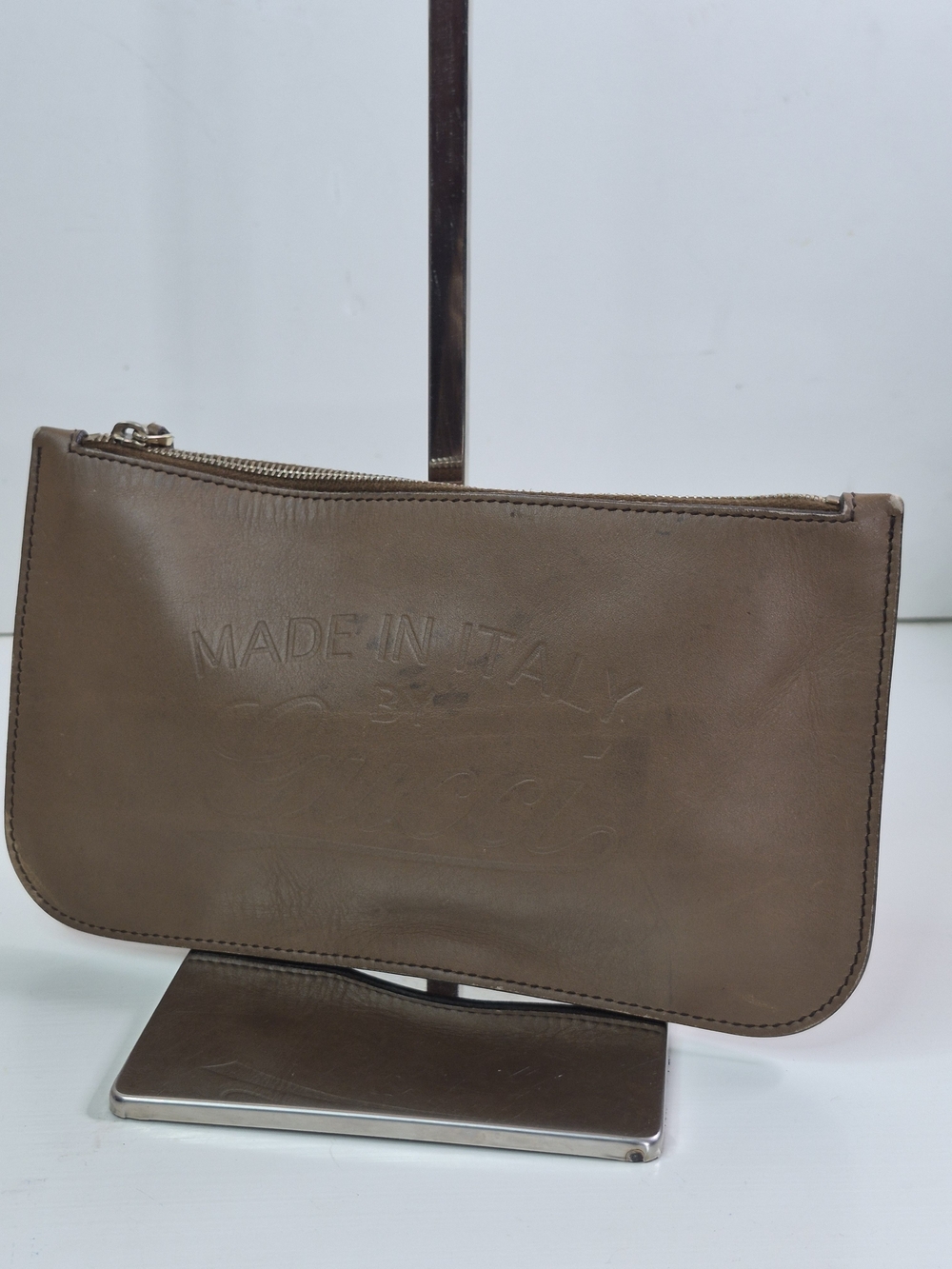 Guccu Brown Leather Zip Pouch